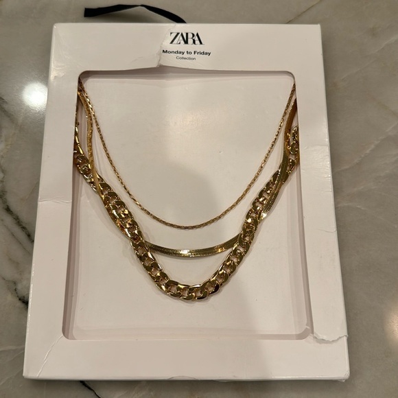 Zara set necklace Monday to Friday 🔥🔥 NWT - Picture 1 of 3